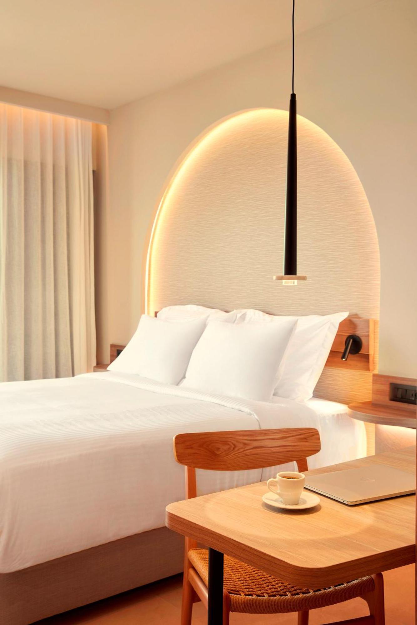 Deluxe Comfort Room,1743012852:JPEG