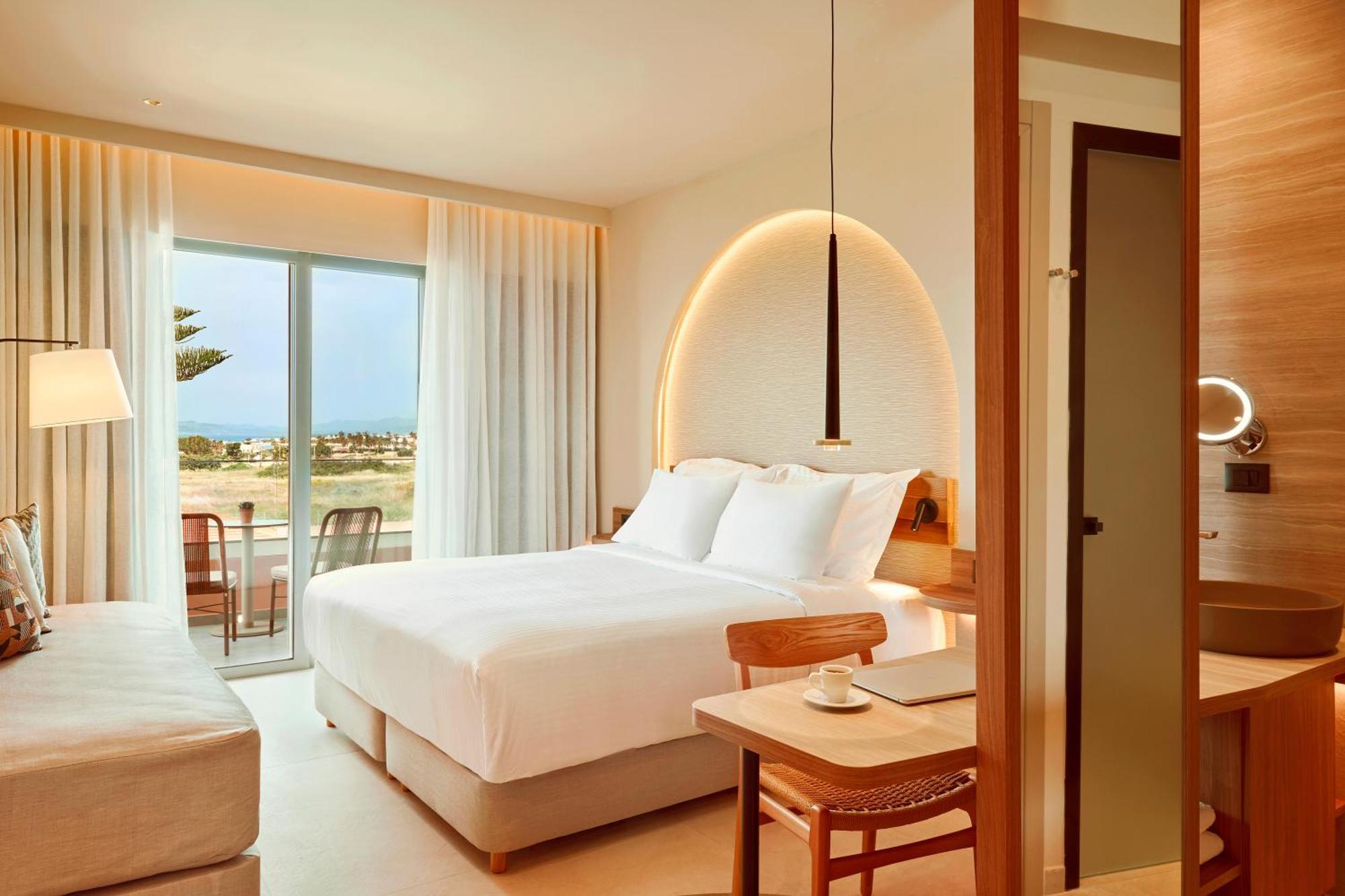 Deluxe Room Side Sea View