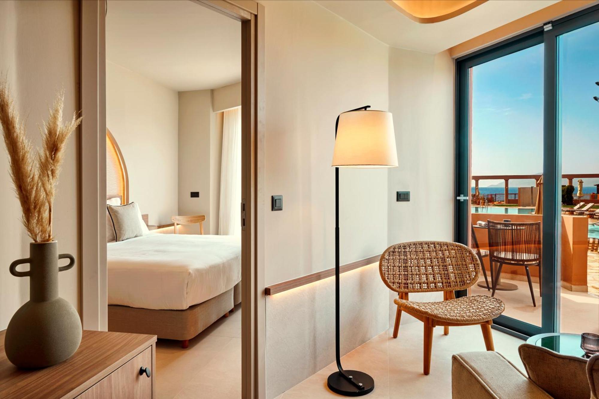 Deluxe Suite Sea View